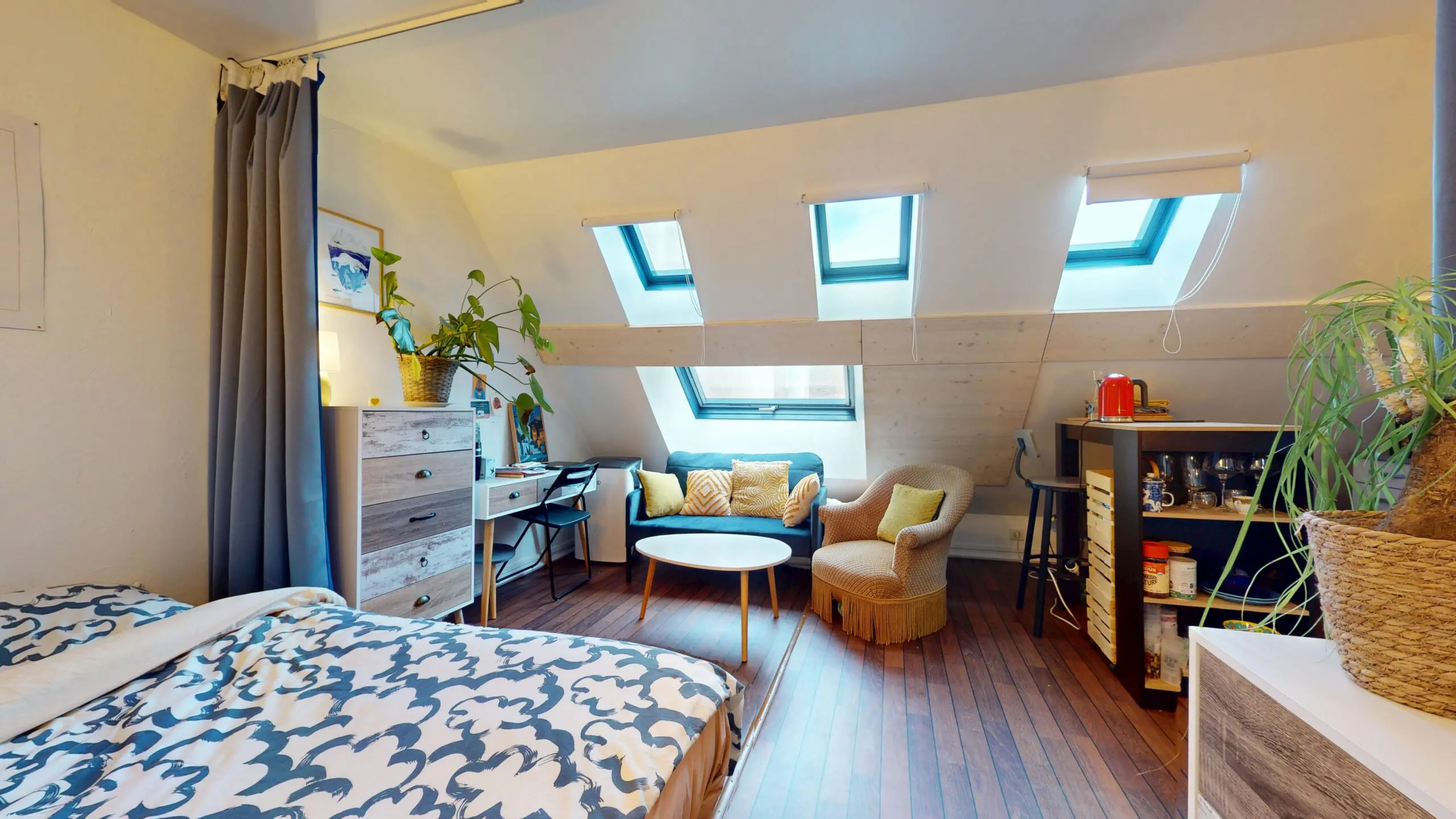 https://cote-appart.fr/wp-content/uploads/2026/04/Ref-2570-T1-centre-ville-de-Besancon-04152026_102554-scaled.jpg
